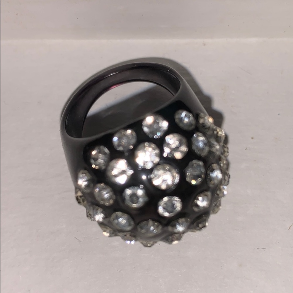 Ring with rhinestones size 8